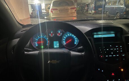 Chevrolet Cruze II, 2012 год, 530 000 рублей, 9 фотография