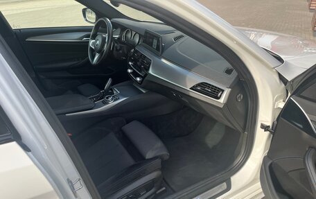 BMW 5 серия, 2018 год, 4 280 000 рублей, 9 фотография