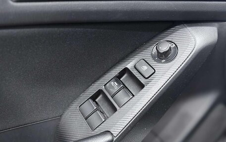 Mazda 3, 2016 год, 1 630 000 рублей, 18 фотография