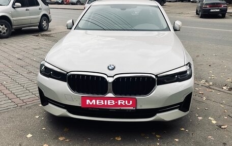 BMW 5 серия, 2020 год, 5 100 000 рублей, 2 фотография