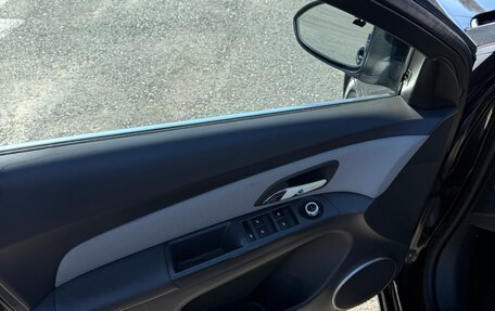 Chevrolet Cruze II, 2009 год, 820 000 рублей, 17 фотография