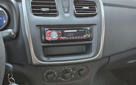 Renault Logan II, 2014 год, 830 000 рублей, 8 фотография