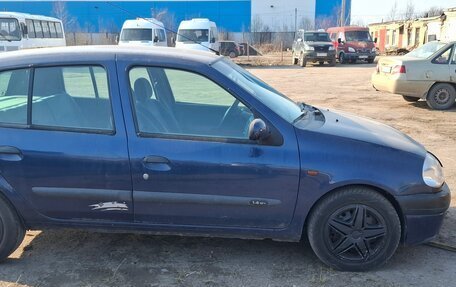 Renault Clio III, 2001 год, 200 000 рублей, 3 фотография