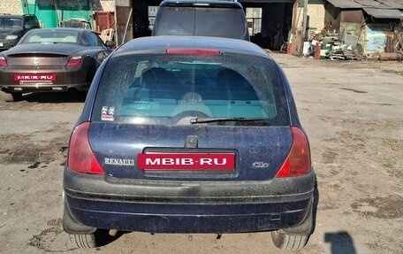 Renault Clio III, 2001 год, 200 000 рублей, 2 фотография
