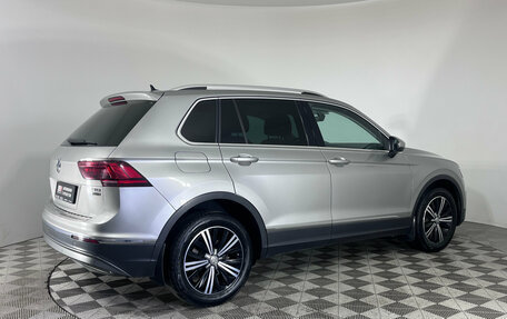 Volkswagen Tiguan II, 2017 год, 2 740 000 рублей, 5 фотография