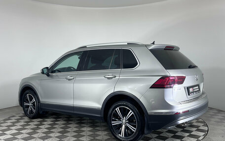 Volkswagen Tiguan II, 2017 год, 2 740 000 рублей, 7 фотография