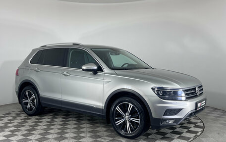 Volkswagen Tiguan II, 2017 год, 2 740 000 рублей, 3 фотография