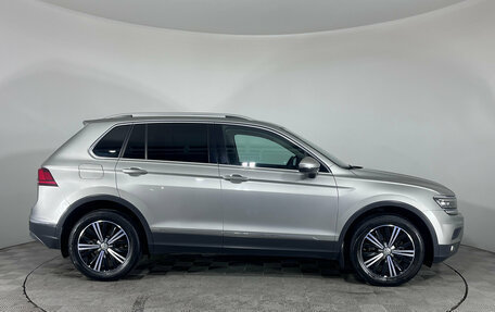 Volkswagen Tiguan II, 2017 год, 2 740 000 рублей, 4 фотография