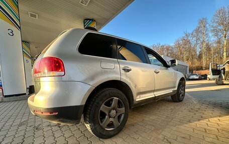 Volkswagen Touareg III, 2005 год, 540 000 рублей, 6 фотография