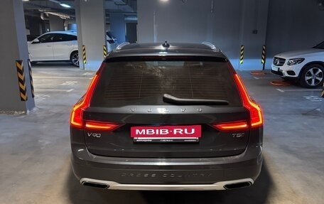 Volvo V90 Cross Country I рестайлинг, 2019 год, 2 950 000 рублей, 5 фотография