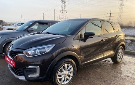 Renault Kaptur I рестайлинг, 2017 год, 1 500 000 рублей, 2 фотография