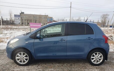 Toyota Yaris III рестайлинг, 2007 год, 650 000 рублей, 3 фотография