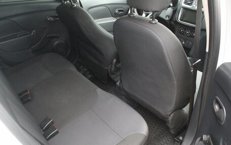 Renault Logan II, 2018 год, 1 045 000 рублей, 10 фотография