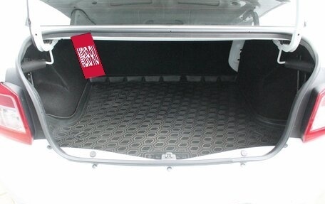 Renault Logan II, 2018 год, 1 045 000 рублей, 18 фотография