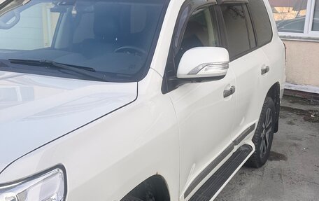 Toyota Land Cruiser 200, 2013 год, 3 200 000 рублей, 2 фотография