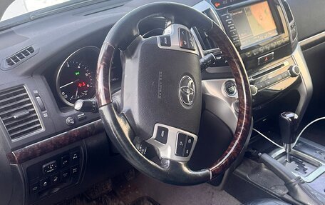 Toyota Land Cruiser 200, 2013 год, 3 200 000 рублей, 10 фотография