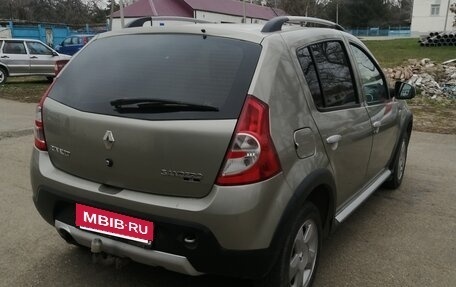 Renault Sandero I, 2013 год, 750 000 рублей, 4 фотография