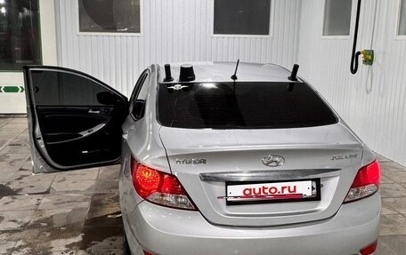 Hyundai Solaris II рестайлинг, 2011 год, 500 000 рублей, 2 фотография