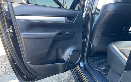 Toyota Hilux VIII, 2016 год, 3 200 000 рублей, 14 фотография