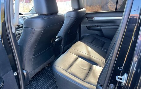 Toyota Hilux VIII, 2016 год, 3 200 000 рублей, 15 фотография