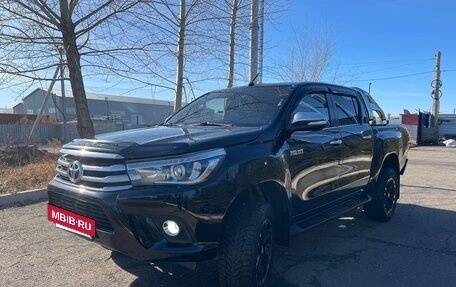 Toyota Hilux VIII, 2016 год, 3 200 000 рублей, 8 фотография