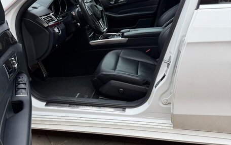 Mercedes-Benz E-Класс, 2015 год, 2 550 000 рублей, 22 фотография