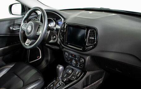 Jeep Compass II, 2019 год, 2 615 000 рублей, 10 фотография