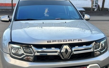 Renault Duster I рестайлинг, 2016 год, 900 000 рублей, 1 фотография