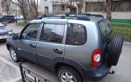 Chevrolet Niva I рестайлинг, 2012 год, 520 000 рублей, 3 фотография