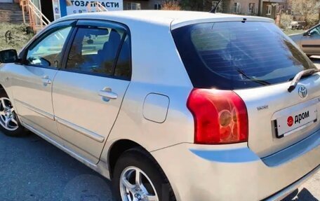 Toyota Corolla, 2005 год, 750 000 рублей, 4 фотография