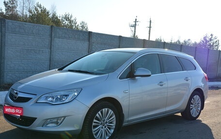 Opel Astra J, 2012 год, 900 000 рублей, 3 фотография