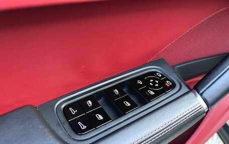 Porsche Cayenne III, 2020 год, 10 300 000 рублей, 23 фотография