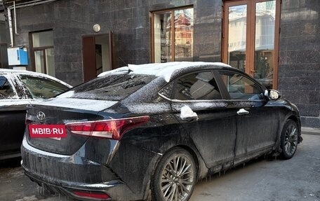 Hyundai Solaris II рестайлинг, 2021 год, 1 750 000 рублей, 4 фотография