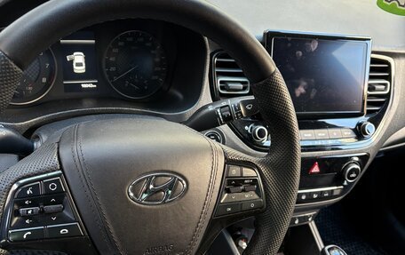 Hyundai Solaris II рестайлинг, 2021 год, 1 750 000 рублей, 9 фотография