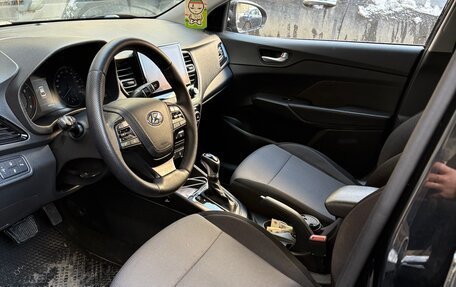 Hyundai Solaris II рестайлинг, 2021 год, 1 750 000 рублей, 7 фотография