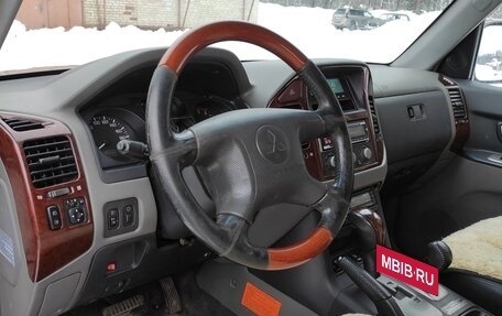 Mitsubishi Pajero III рестайлинг, 2005 год, 750 000 рублей, 10 фотография