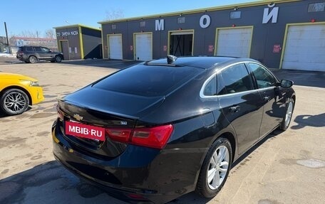 Chevrolet Malibu IX, 2017 год, 2 200 000 рублей, 5 фотография