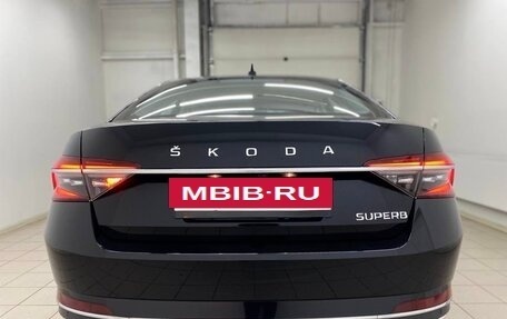 Skoda Superb III рестайлинг, 2025 год, 3 390 000 рублей, 8 фотография