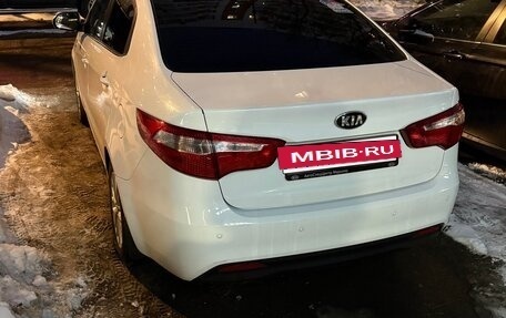 KIA Rio III рестайлинг, 2015 год, 1 100 000 рублей, 2 фотография