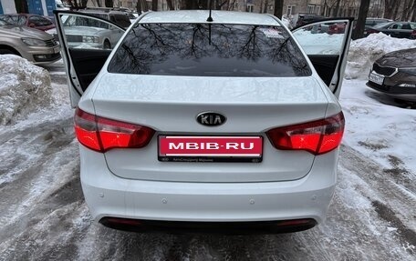 KIA Rio III рестайлинг, 2015 год, 1 100 000 рублей, 3 фотография