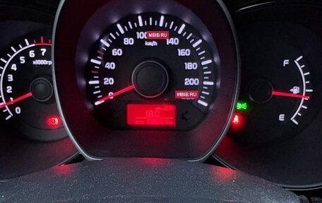 KIA Rio III рестайлинг, 2015 год, 1 100 000 рублей, 12 фотография