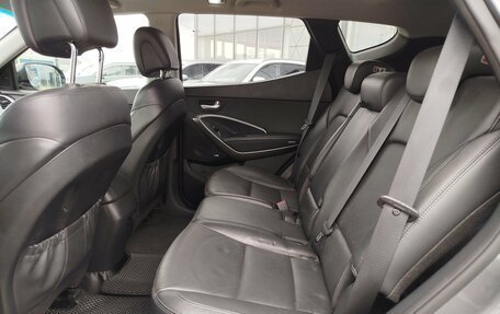 Hyundai Santa Fe III рестайлинг, 2017 год, 2 500 000 рублей, 13 фотография