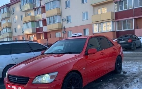 Toyota Altezza, 2000 год, 710 000 рублей, 2 фотография