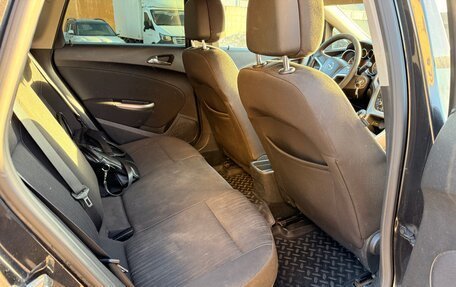 Opel Astra J, 2011 год, 570 000 рублей, 10 фотография