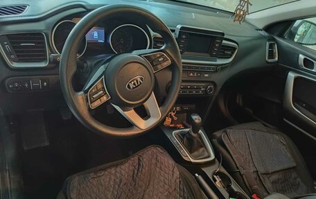 KIA cee'd III, 2019 год, 1 300 000 рублей, 2 фотография