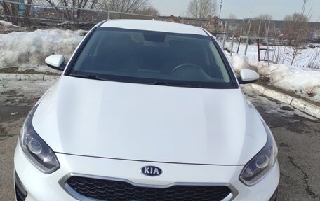 KIA cee'd III, 2018 год, 1 880 000 рублей, 2 фотография