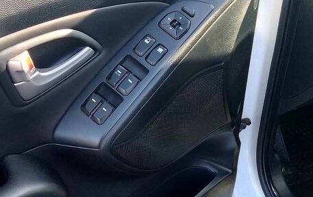 Hyundai ix35 I рестайлинг, 2013 год, 1 050 000 рублей, 6 фотография