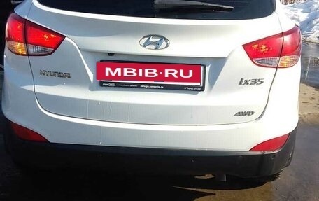 Hyundai ix35 I рестайлинг, 2013 год, 1 050 000 рублей, 2 фотография