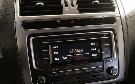 Volkswagen Polo VI (EU Market), 2017 год, 932 150 рублей, 11 фотография