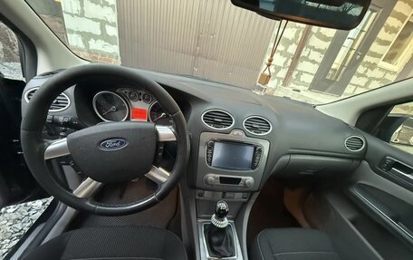 Ford Focus II рестайлинг, 2010 год, 680 000 рублей, 21 фотография